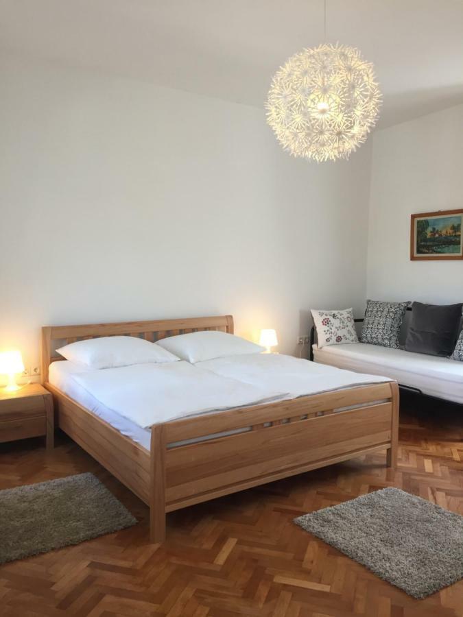 Central House Nona Villa Криквеница Екстериор снимка